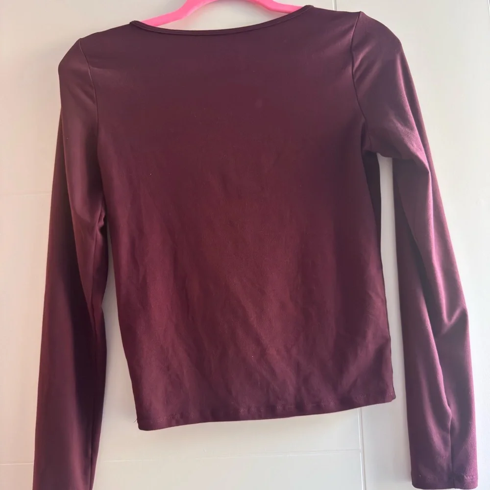 Hollister Women's Deep Red Long Sleeve Tee - Picture 2 of 3